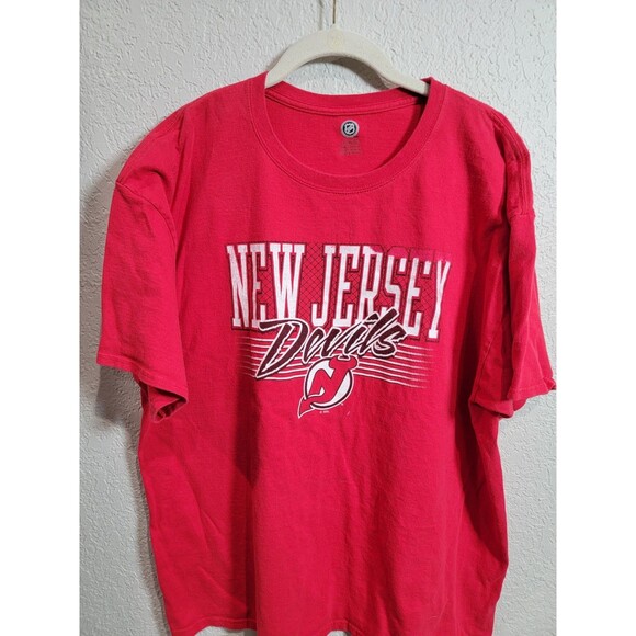 NHL New Jersey Devils NHL team  XL t-shirt. - Picture 1 of 5